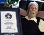 پیرترین مرد دنیا درگذشت(+عکس)