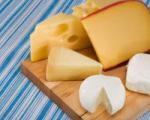 چطور پنیری خوشمزه سر سفره بگذاریم