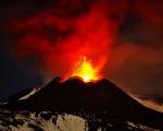 فوران بزرگترین آتشفشان فعال اروپا +عکس