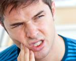 آبسه دندان و علائم و راههای درمان آبسه دندان و لثه