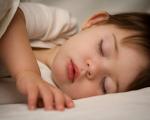 12 راه برای رفع بی‌خوابی کودکان