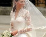 لباس عروس ملکه انگلیس حراج شد