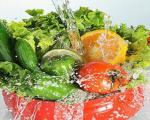 نحوه شستشوی سبزیجات و میوه ها با محلول های خانگی