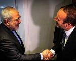 (تصاویر) دیدار ظریف با وزیر خارجه دانمارک