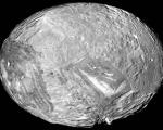 شکل عجیب کوچکترین قمر اورانوس + تصاویر
