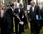 عکس: تعارف صلح آمیز احمدی‌ نژاد و مشایی