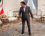 جدیدترین اظهارات احمدی نژاد : سخنرانی آن مرد را دیدم، خنده ام گرفت /  همه منتظر یک خبر عجیب هستند!