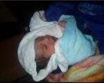 تولد نوزاد ایرانی در راه کربلا +(تصویر)