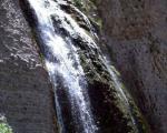 آبشار زیبای «نورالی» در رشته کوه هزار مسجد