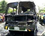 (تصاویر) آتش‌سوزی اتوبوس کودکان در کلمبیا