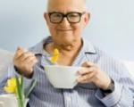 ۸ پیشنهاد غذایی برای بیماران و سالمندان