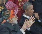 وقتی اوباما مانند پسر بجه ها شیطنت می کند/ از آدامس جویدن تا لجبازی به تشریفات هندی!