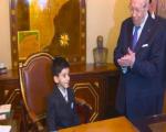 عکس: کودک 5 ساله رئیس جمهور شد