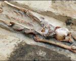 تصاویری از اسکلت کشف شده خون آشامها در لهستان
