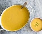 طرز تهیه سوپ گل کلم و پنیر چدار
