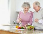 توصیه‌های مهم تغذیه‌ای برای سالمندان