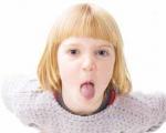 اگر کودک حرف زشتی از دهانش درآمد چه رفتاری با او داشتید؟