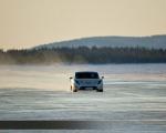ركورد سرعت رانندگی بر روی دریاچه یخ!