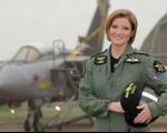 پس از مریم اماراتی یک خلبان زن بریتانیایی به جنگ داعش رفت (+عکس)