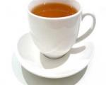 چای مثل آب برای جبران كم آبی بدن مفیداست