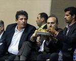 گلزار، پسر هاشمی رفسنجانی و یک پرسپولیسی دوآتشه تماشاگر برد والیبال ایران ؛ عکس