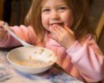 چند توصیه غذایی برای کودکان بد غذا