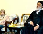 دیدار سیدهادی خامنه‌ای با مادر زهرا رهنورد و فرزندان میرحسین موسوی