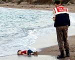 واکنش نخست وزیر انگلیس نسبت به مشاهده پیکر بی جان کودک سوری در سواحل ترکیه