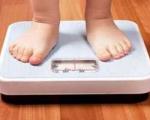 اضافه وزن فرزند باعث بازداشت والدینش شد