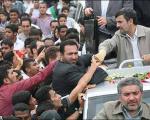 عکس/رازگشایی از دست بند احمدی نژاد
