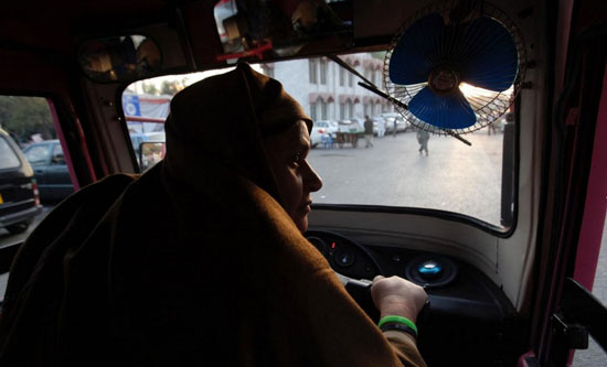 (تصاویر) تاکسی زنان در پاکستان