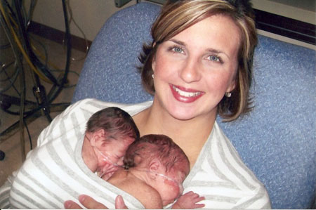 درمان نوزاد نارس، همان آغوش مادر است