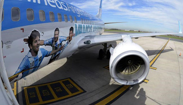 عکس: هواپیمای اختصاصی تیم‌ ملی آرژانتین