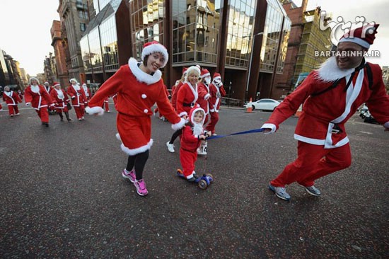 مسابقه دو ماراتن بابانوئل ها! +عکس