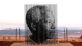 نلسون ماندلا رئیس جمهور پیشین آفریقای جنوبی