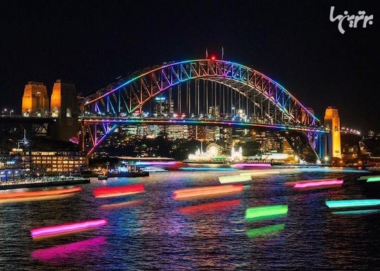 سیدنی در میان نورهای رنگارنگ پنهان می شود!
