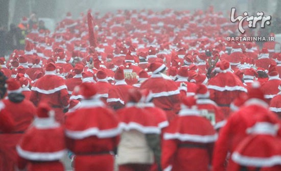 مسابقه دو ماراتن بابانوئل ها! +عکس