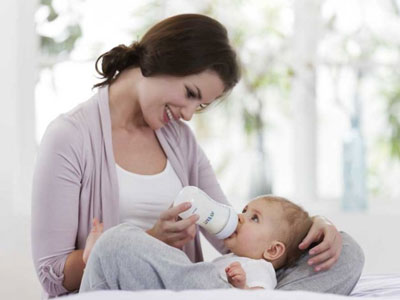 خواص شیر مادر,خاصیت شیر مادر