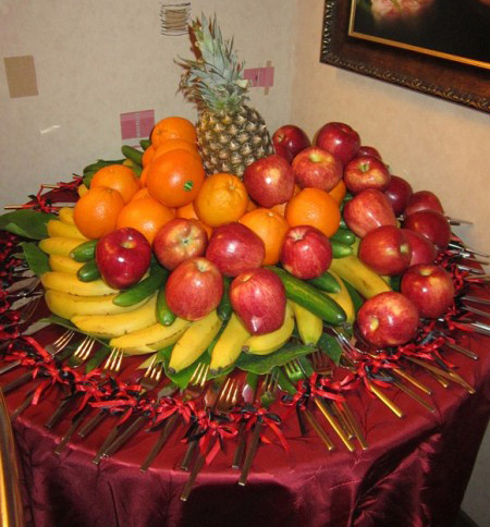 تزیین میوه روی میز برای تولد,تزیین هندوانه,تزیین میوه روی میز