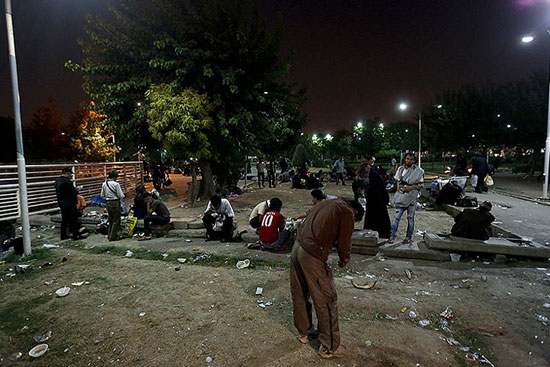 بزم شبانه معتادان در پارک‌های تهران +عکس