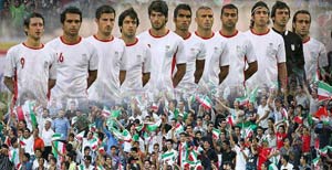 بررسی کارنامه فوتبال ایران در سال 2011؛ حرکت از رده 65 تا 45