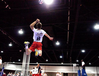 والیبال,تمرینات افزایش ارتفاع پرش در والیبال,اسپک زدن
