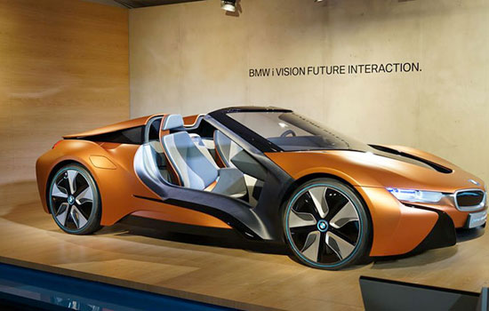 خودروی i8 Spyder با تکنولوژی‌های آینده‌