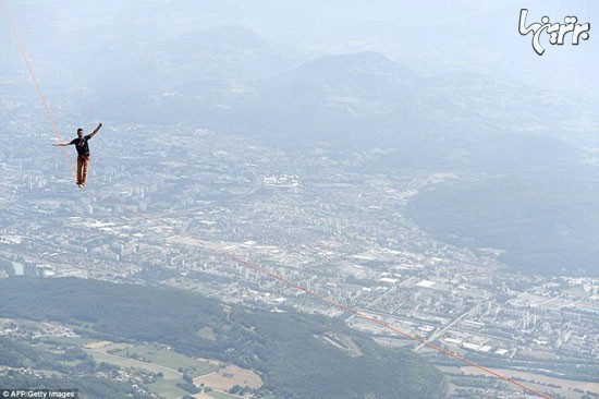 بندباز مشهور فرانسوی در ارتفاع ۵۰۰ متری
