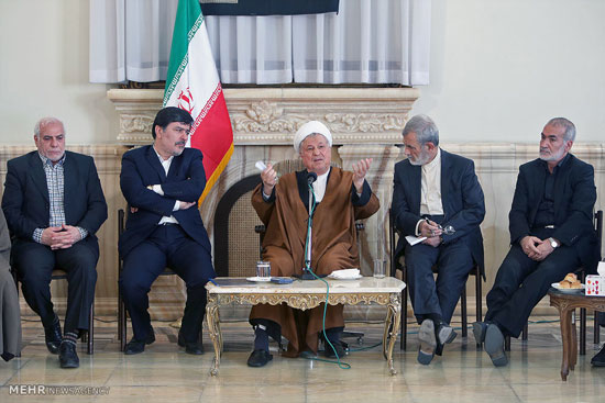دیدار اعضای شورای خانه احزاب ایران با رئیس مجمع تشخیص مصلحت نظام