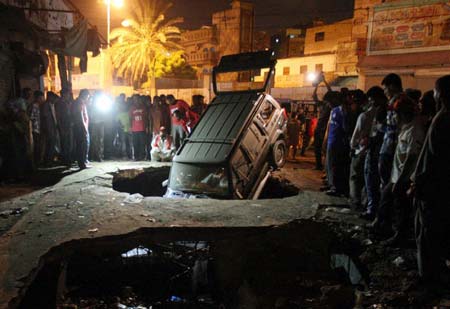 انفجار تروریستی در نزدیکی یک زمین فوتبال در کراچی پاکستان