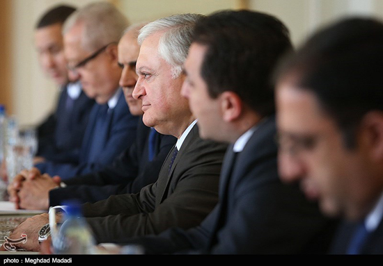 عکس: دیدار وزیر خارجه ارمنستان با ظریف