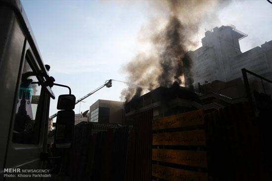 عکس: ساختمان وزارت کشور آتش گرفت