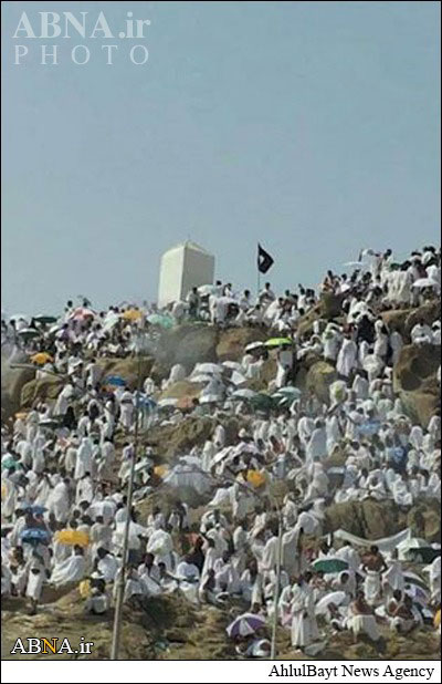 اهتزاز پرچم داعش در عرفات؟! +عکس
