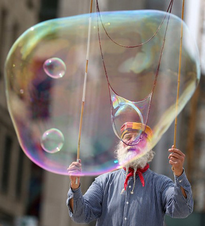 حباب بازی در هامبورگ